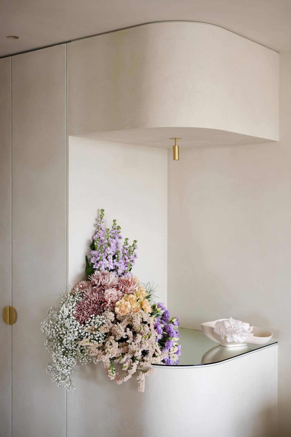 Gypsophila - chrysanthemum - Lisianthus - Matthiola incana_thumbnail